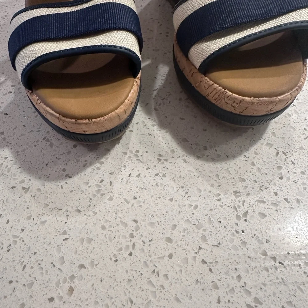 Sperry Navy and Cream Striped Sandals